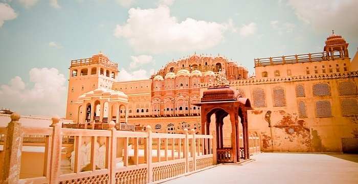 Hawa Mahal Jaipur - Architecture, Facts, History & Visit Timing