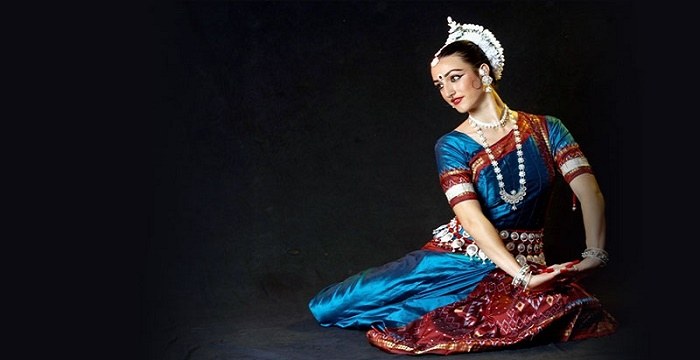 Indian Arts Heritage Series: Kuchipudi's Flow of Movements - Living With  Lili