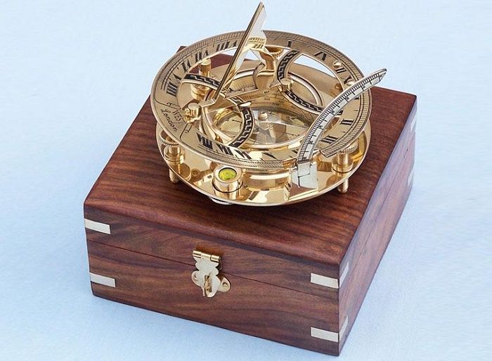 Sundial and Compass West London, Solid Brass Nautical Compass